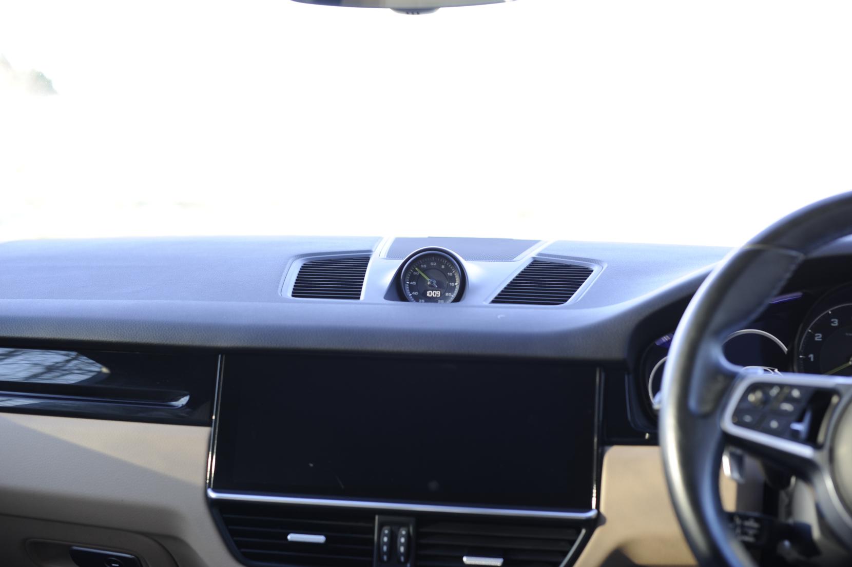 Porsche Cayenne 3.0 V6 E-Hybrid 17.9kWh SUV 5dr Petrol Plug-in Hybrid TiptronicS 4WD Euro 6 (s/s) (3.6kW Charger) (462 ps)