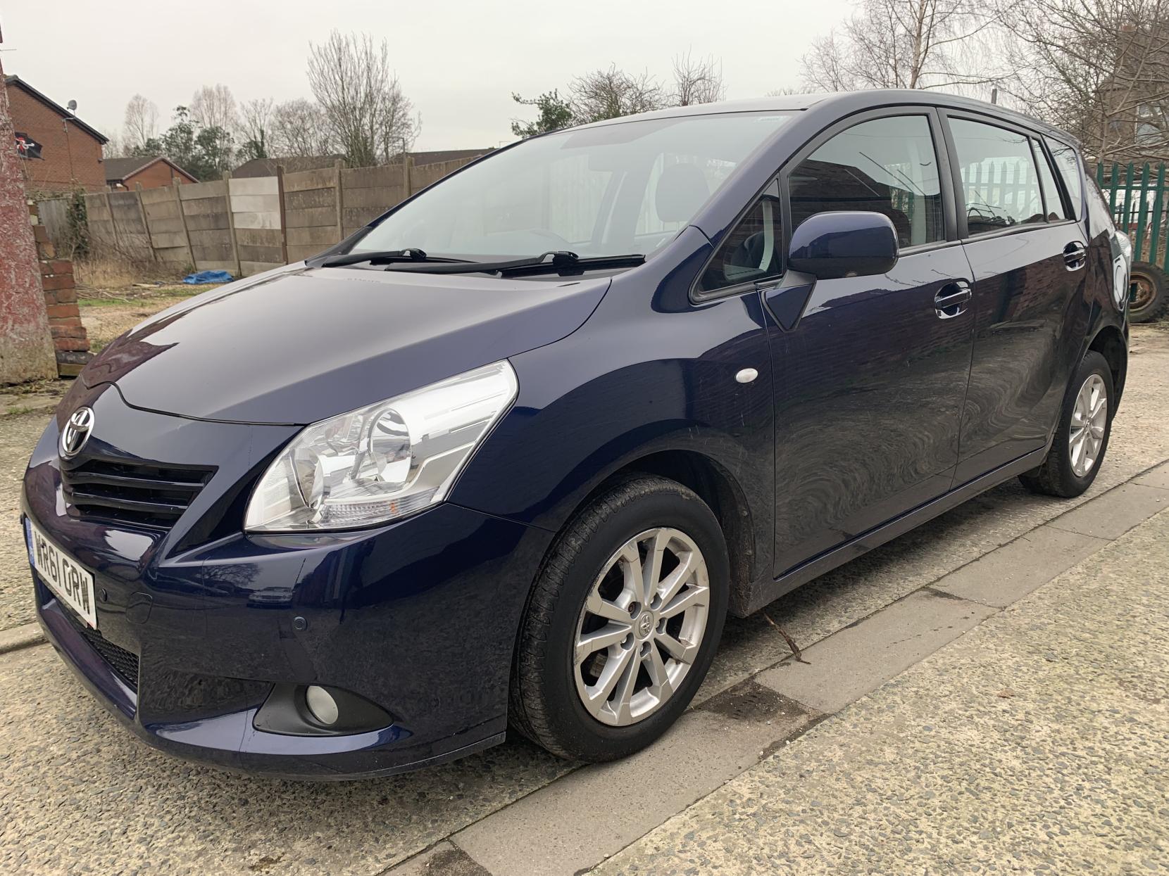 2011 Toyota  Verso D-4D TR
