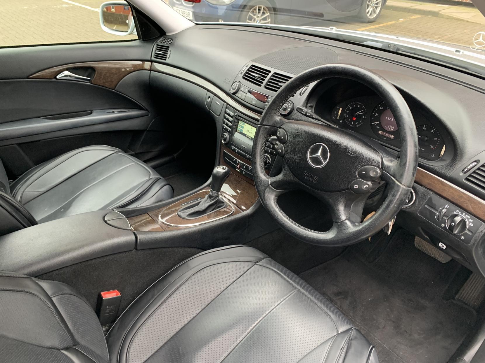 2008 Mercedes-Benz E Class E220 CDI Executive, exterior view 4