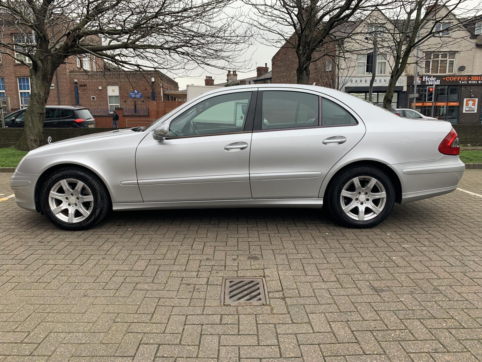 2008 Mercedes-Benz E Class E220 CDI Executive, exterior view 2