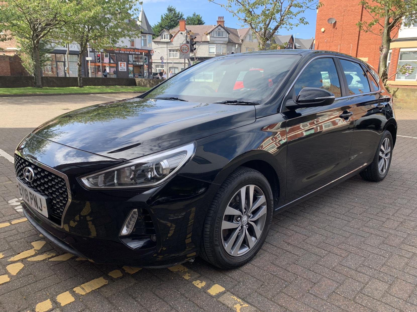 Hyundai i30 1.0 T-GDi Blue Drive SE Nav Hatchback 5dr Petrol Manual Euro 6 (s/s) (120 ps)