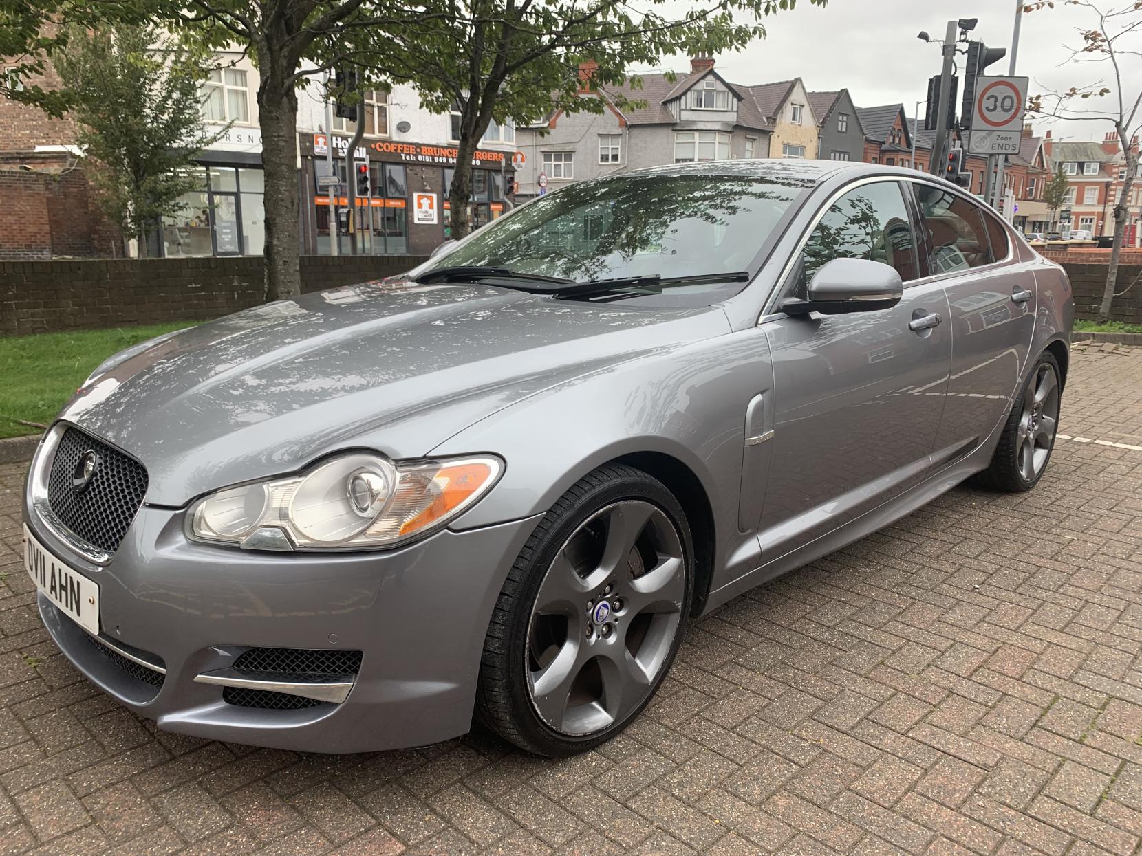 Featured Listing: 2011 Jaguar XF 125,413 miles £3,190