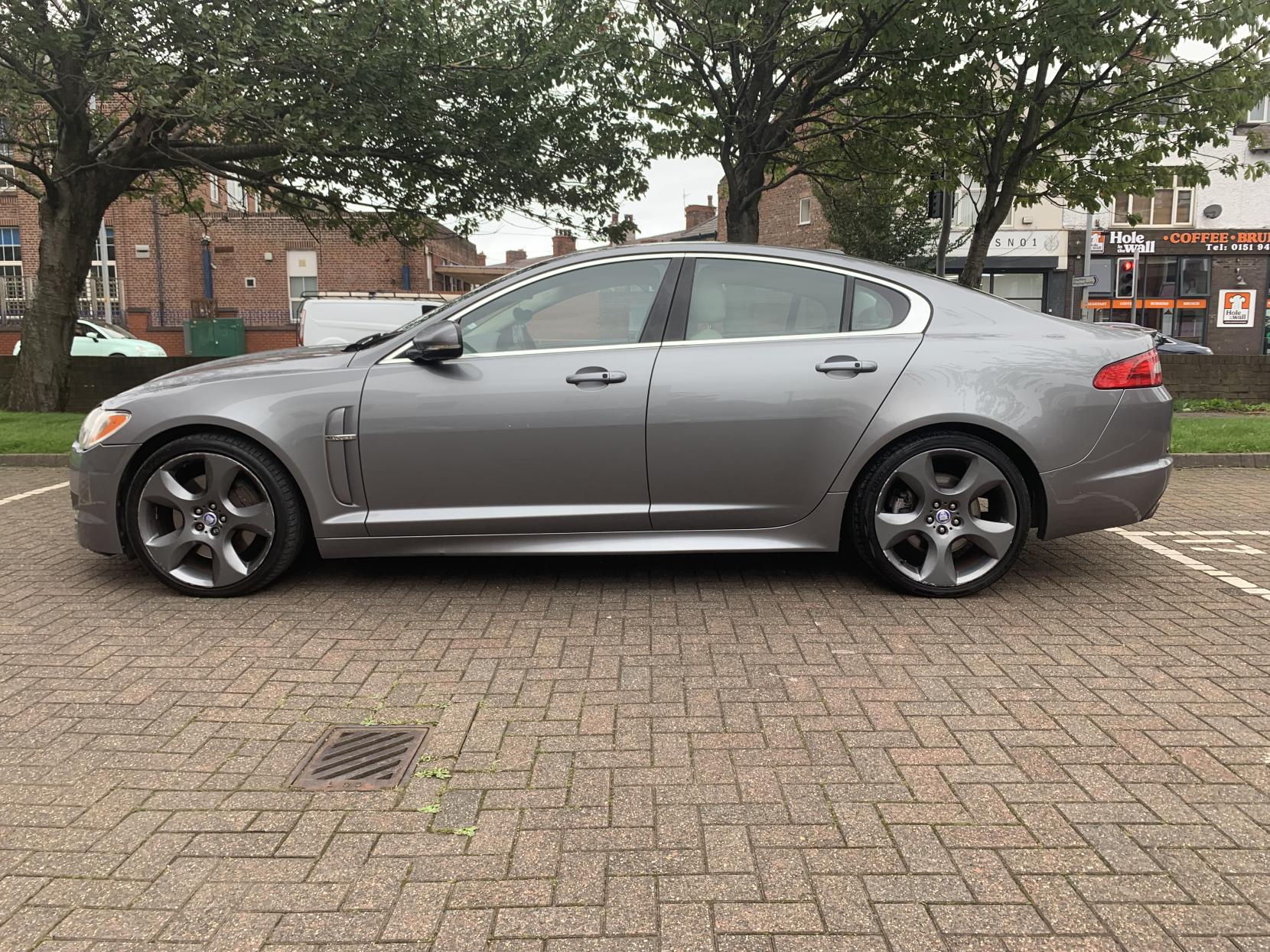 2011 Jaguar XF