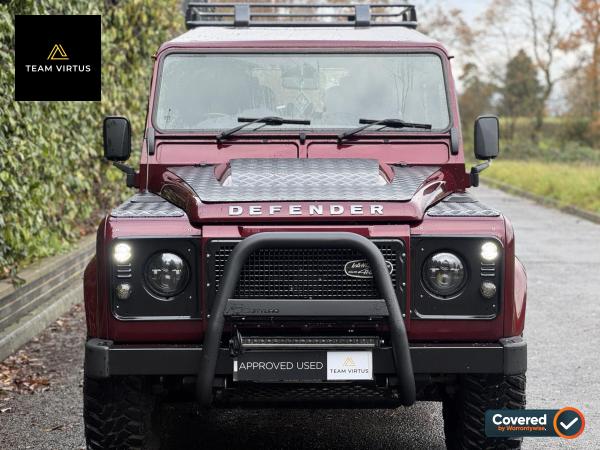 Land Rover Defender 110 2.2 TDCi XS Station Wagon Double Cab 5dr Diesel Manual 4WD MWB Euro 5 (122 ps)
