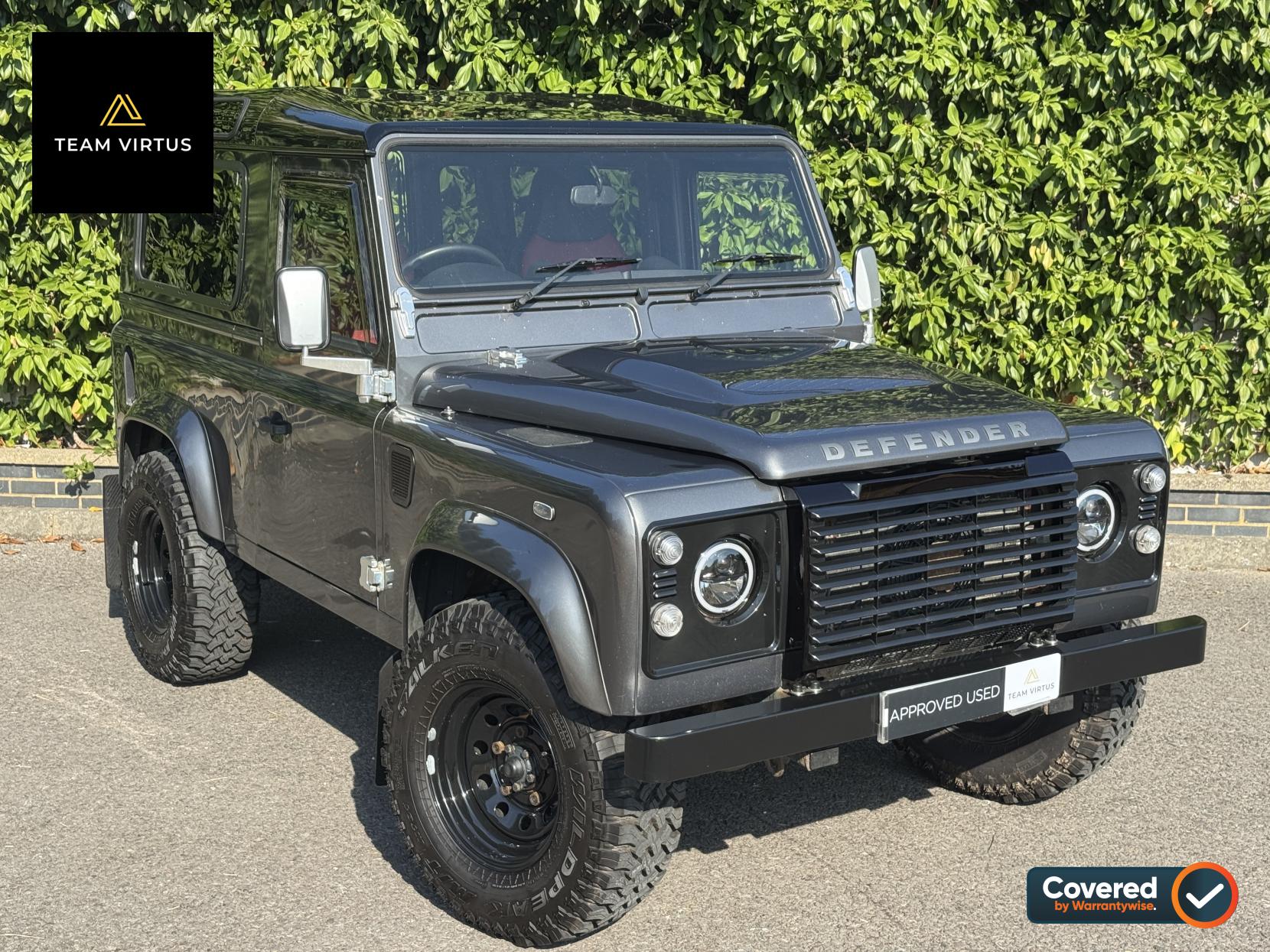 2015 Land Rover Defender 90