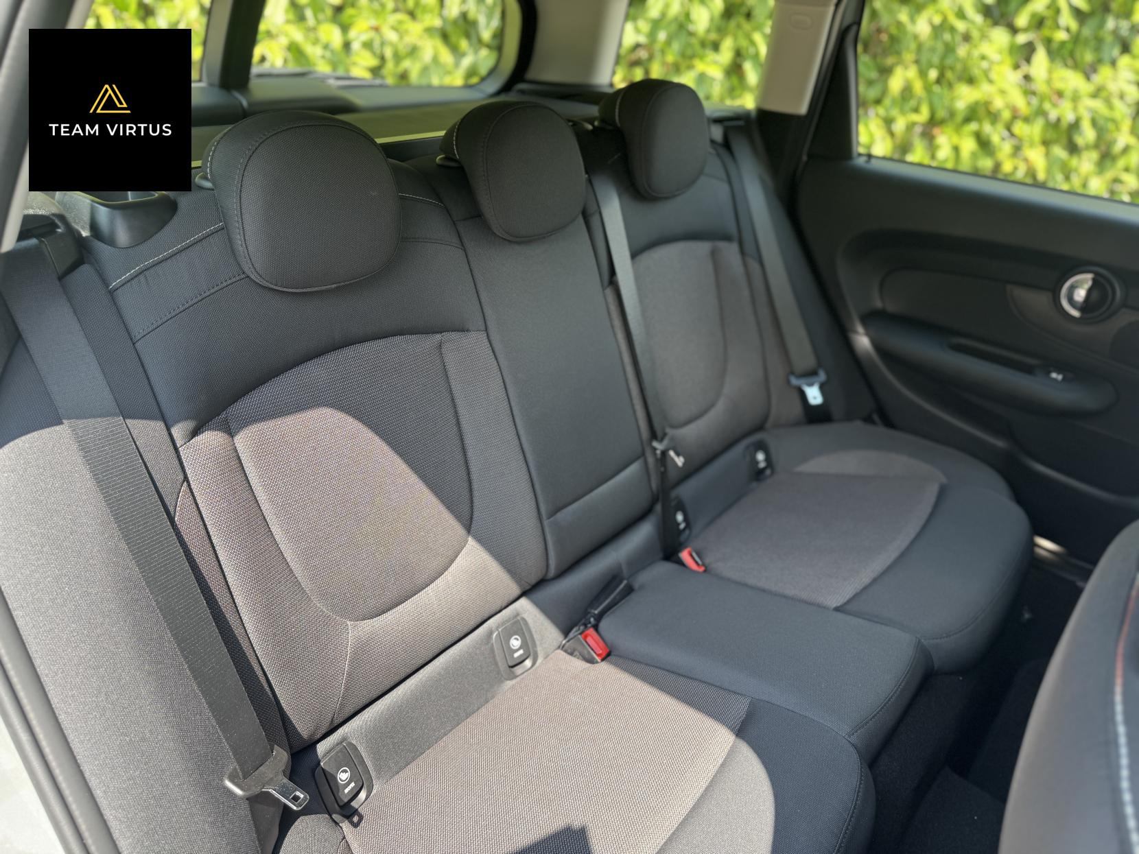 MINI Clubman 1.5 Cooper Classic Estate (2019 - )