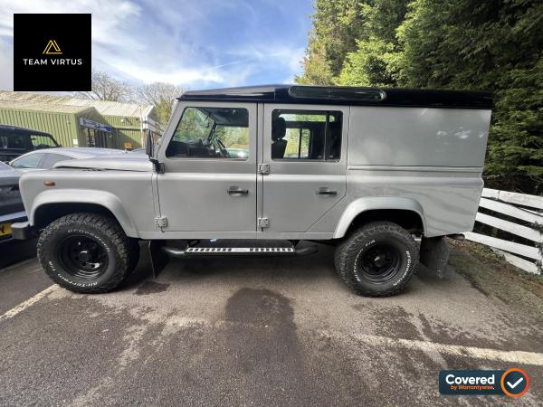Land Rover Defender 110 2.2 TDCi Utility Wagon Double Cab 5dr Diesel Manual 4WD MWB Euro 5 (122 ps)