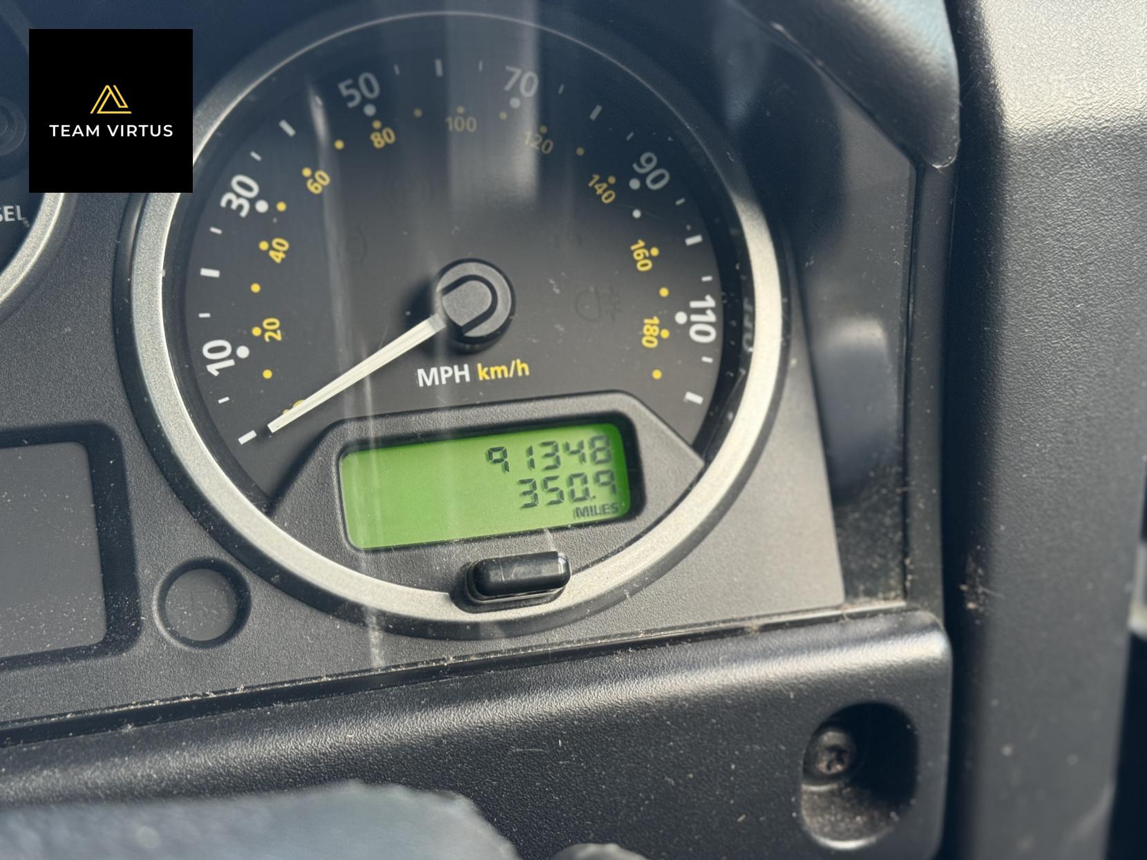 Land Rover Defender 90 SVX 2.4 TDCi SVX SUV 3dr Diesel Manual 4WD SWB Euro 4 (122 bhp)