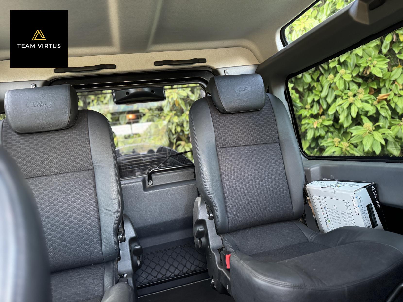 Land Rover Defender 90 SVX 2.4 TDCi SVX SUV 3dr Diesel Manual 4WD SWB Euro 4 (122 bhp)