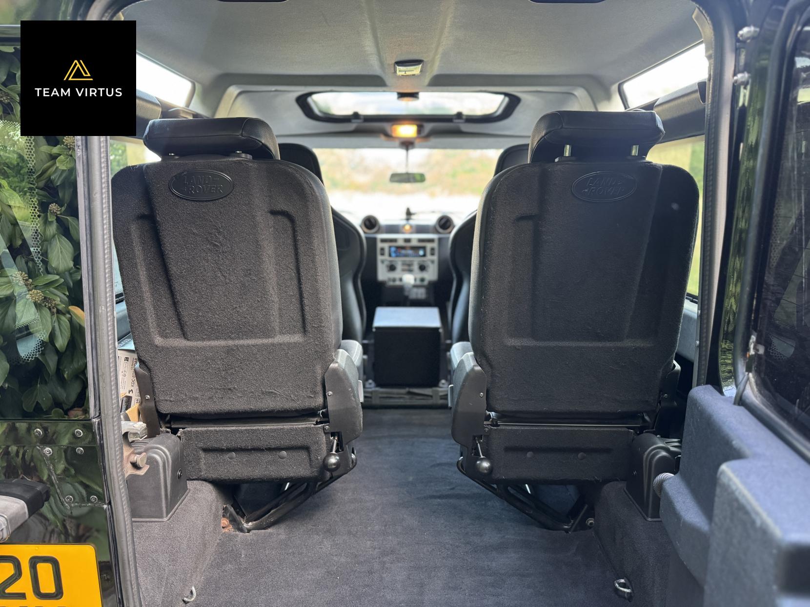 Land Rover Defender 90 SVX 2.4 TDCi SVX SUV 3dr Diesel Manual 4WD SWB Euro 4 (122 bhp)