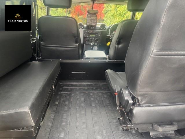 Land Rover Defender 90 2.4 TDCi Hard Top SUV 3dr Diesel Manual 4WD SWB Euro 4 (122 bhp)