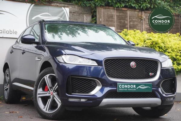 Jaguar F-PACE 3.0 D300 V6 S SUV 5dr Diesel Auto AWD Euro 6 (s/s) (300 ps)