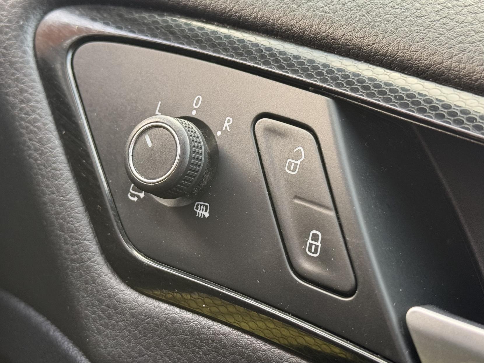 Volkswagen Golf 1.4 TSI BlueMotion Tech ACT GT Hatchback 5dr Petrol DSG Euro 6 (s/s) (150 ps)