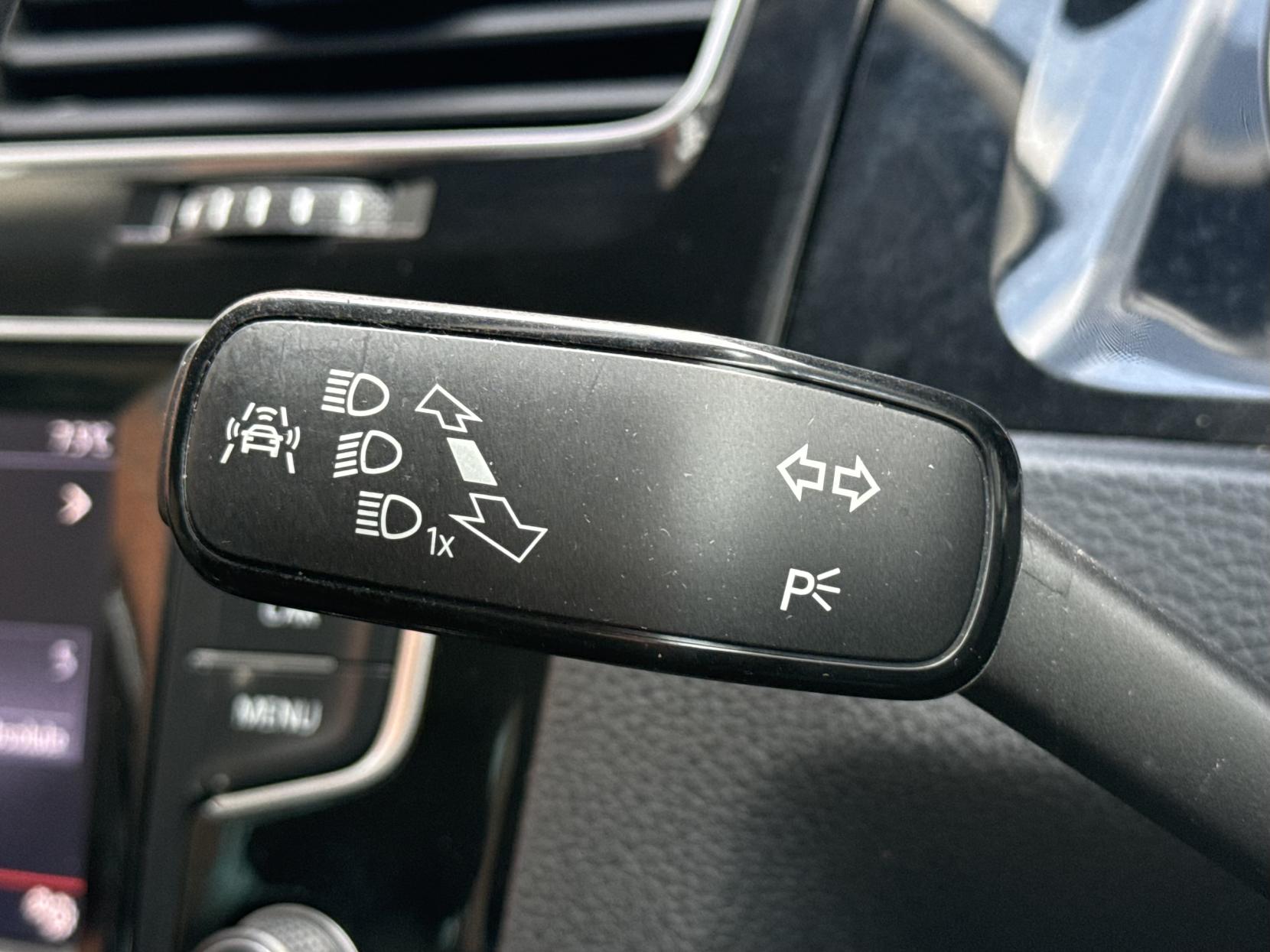 Volkswagen Golf 1.4 TSI BlueMotion Tech ACT GT Hatchback 5dr Petrol DSG Euro 6 (s/s) (150 ps)