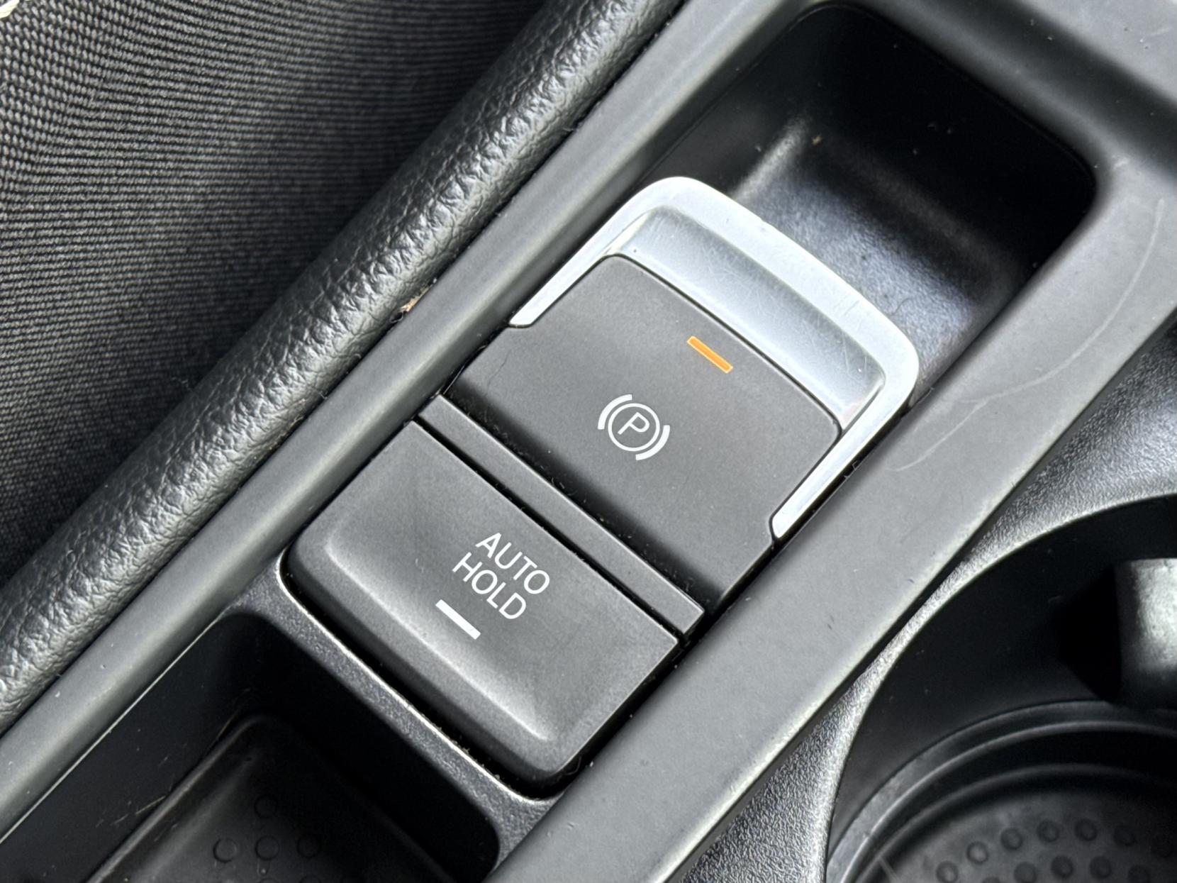 Volkswagen Golf 1.4 TSI BlueMotion Tech ACT GT Hatchback 5dr Petrol DSG Euro 6 (s/s) (150 ps)