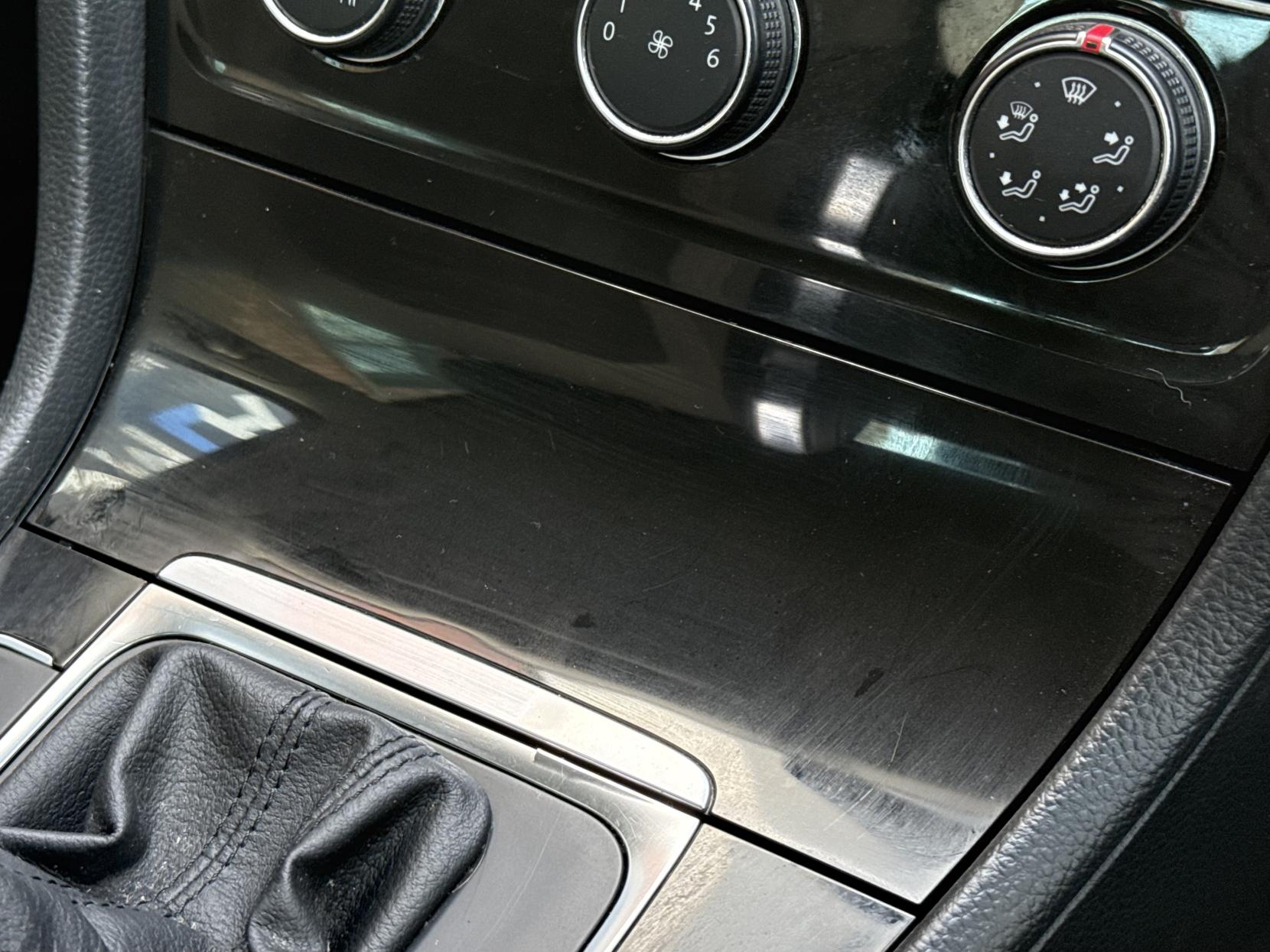 Volkswagen Golf 1.4 TSI BlueMotion Tech ACT GT Hatchback 5dr Petrol DSG Euro 6 (s/s) (150 ps)