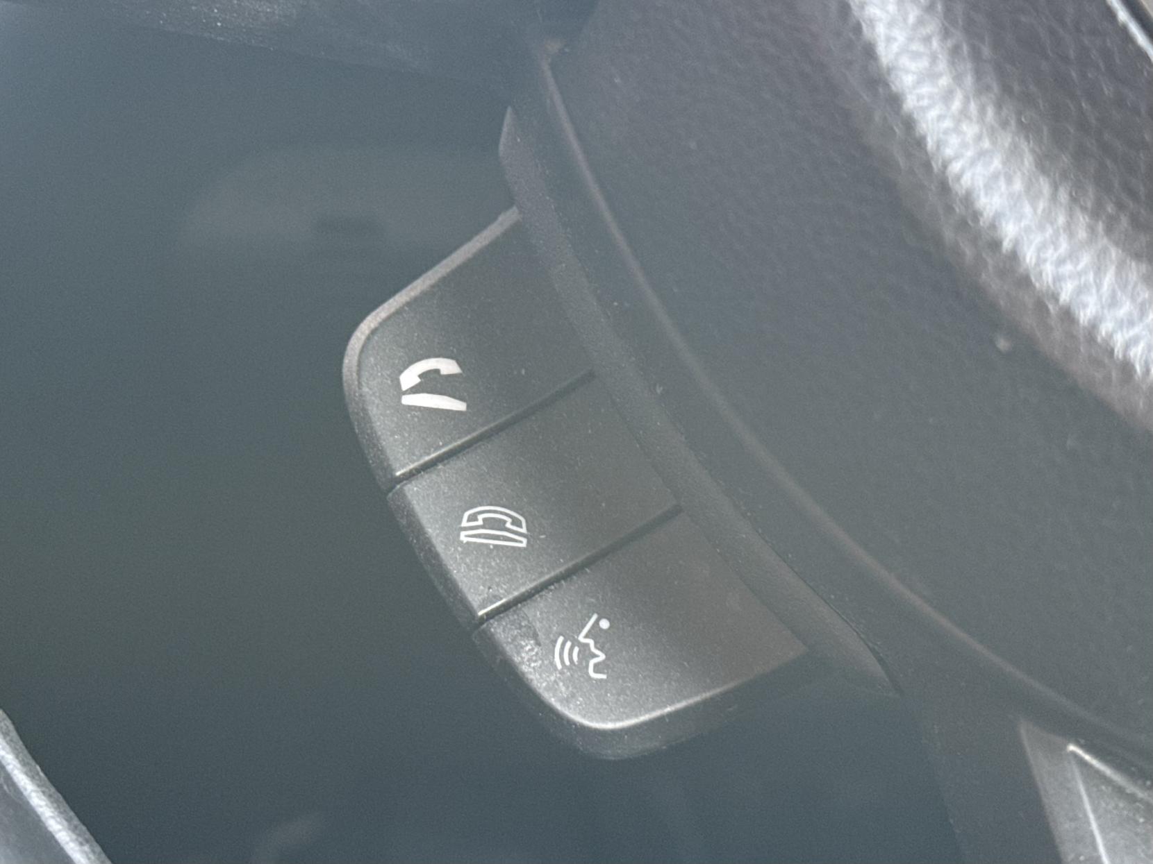 Suzuki Swift 1.0 SZ5 Hatchback (2017 - 2024)