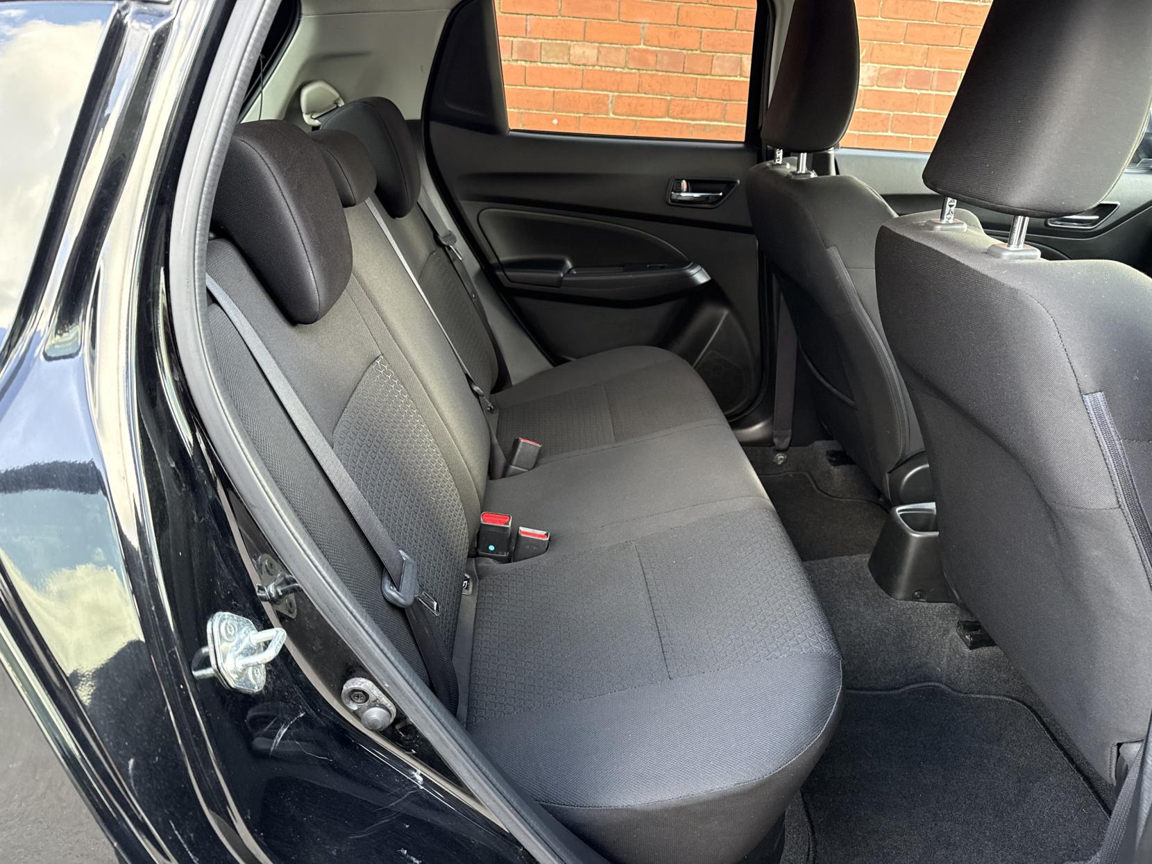 Suzuki Swift 1.0 SZ5 Hatchback (2017 - 2024)