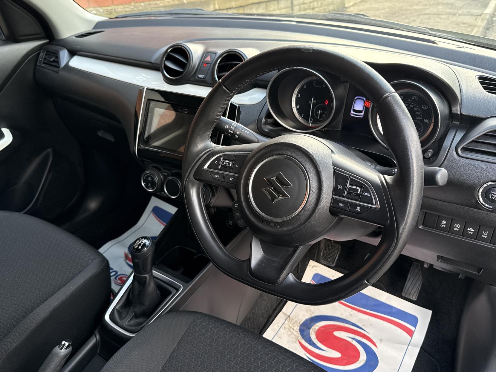 Suzuki Swift 1.0 SZ5 Hatchback (2017 - 2024)