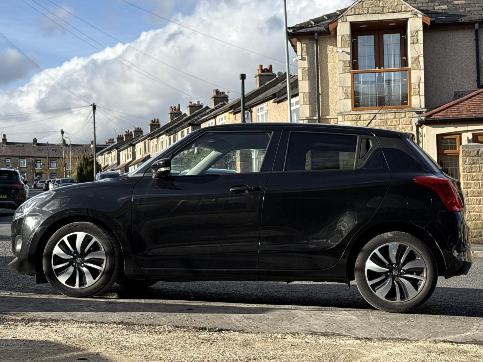 Suzuki Swift 1.0 SZ5 Hatchback (2017 - 2024)