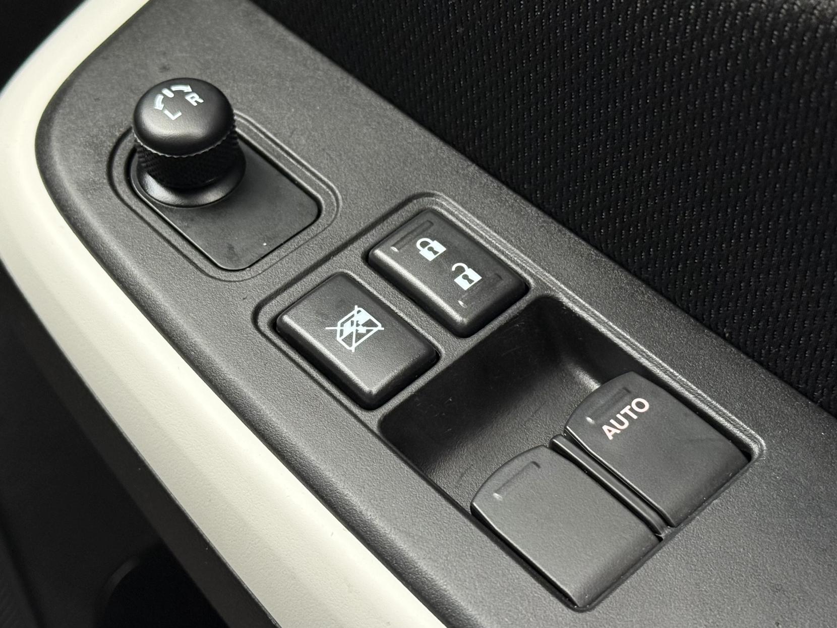 Suzuki Swift 1.2 Dualjet Attitude Hatchback 5dr Petrol Manual Euro 6 (s/s) (90 ps)