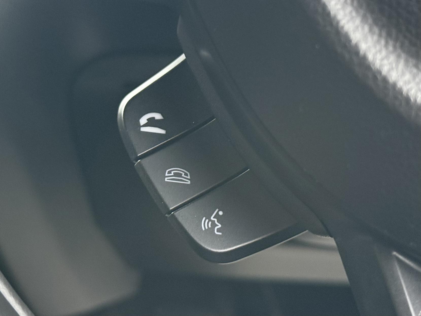 Suzuki Swift 1.2 Dualjet Attitude Hatchback 5dr Petrol Manual Euro 6 (s/s) (90 ps)