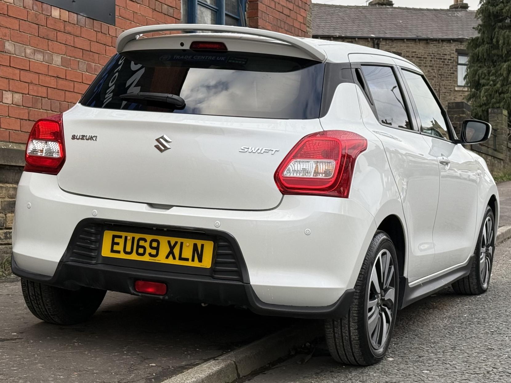 Suzuki Swift 1.2 Dualjet Attitude Hatchback 5dr Petrol Manual Euro 6 (s/s) (90 ps)