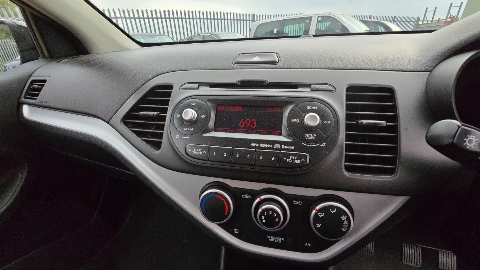 Kia Picanto 1.0 VR7 Euro 5 3dr