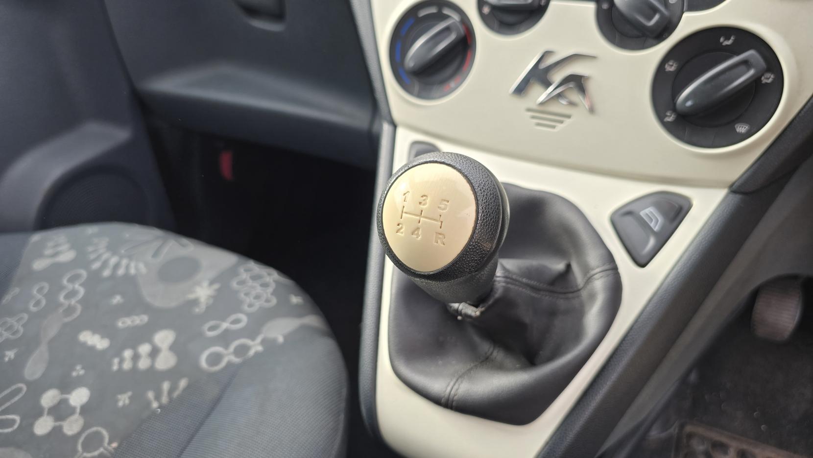 Ford Ka 1.2 Edge Hatchback 3dr Petrol Manual Euro 5 (s/s) (69 ps)