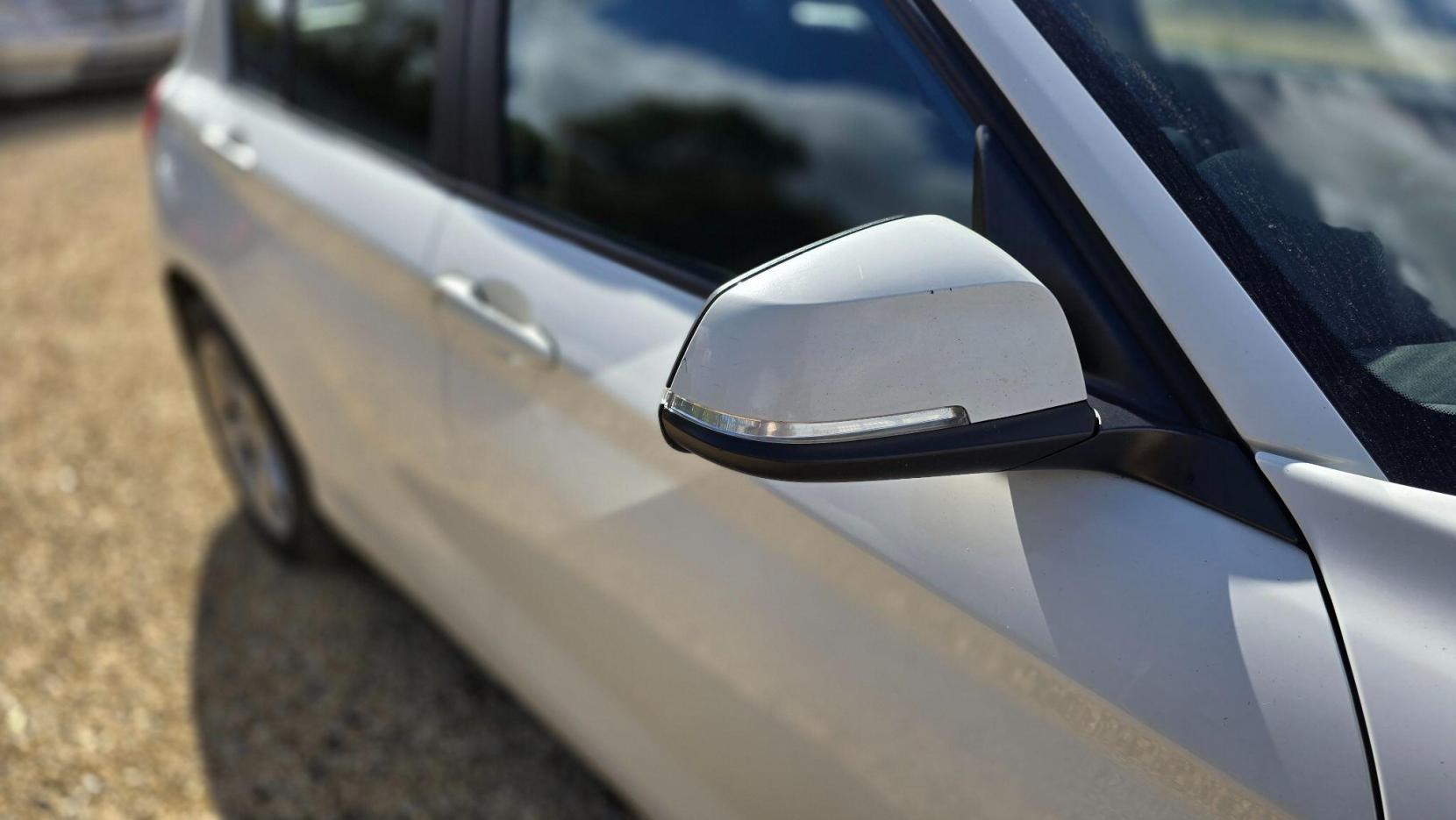 BMW 1 Series 1.5 118i SE Euro 6 (s/s) 5dr