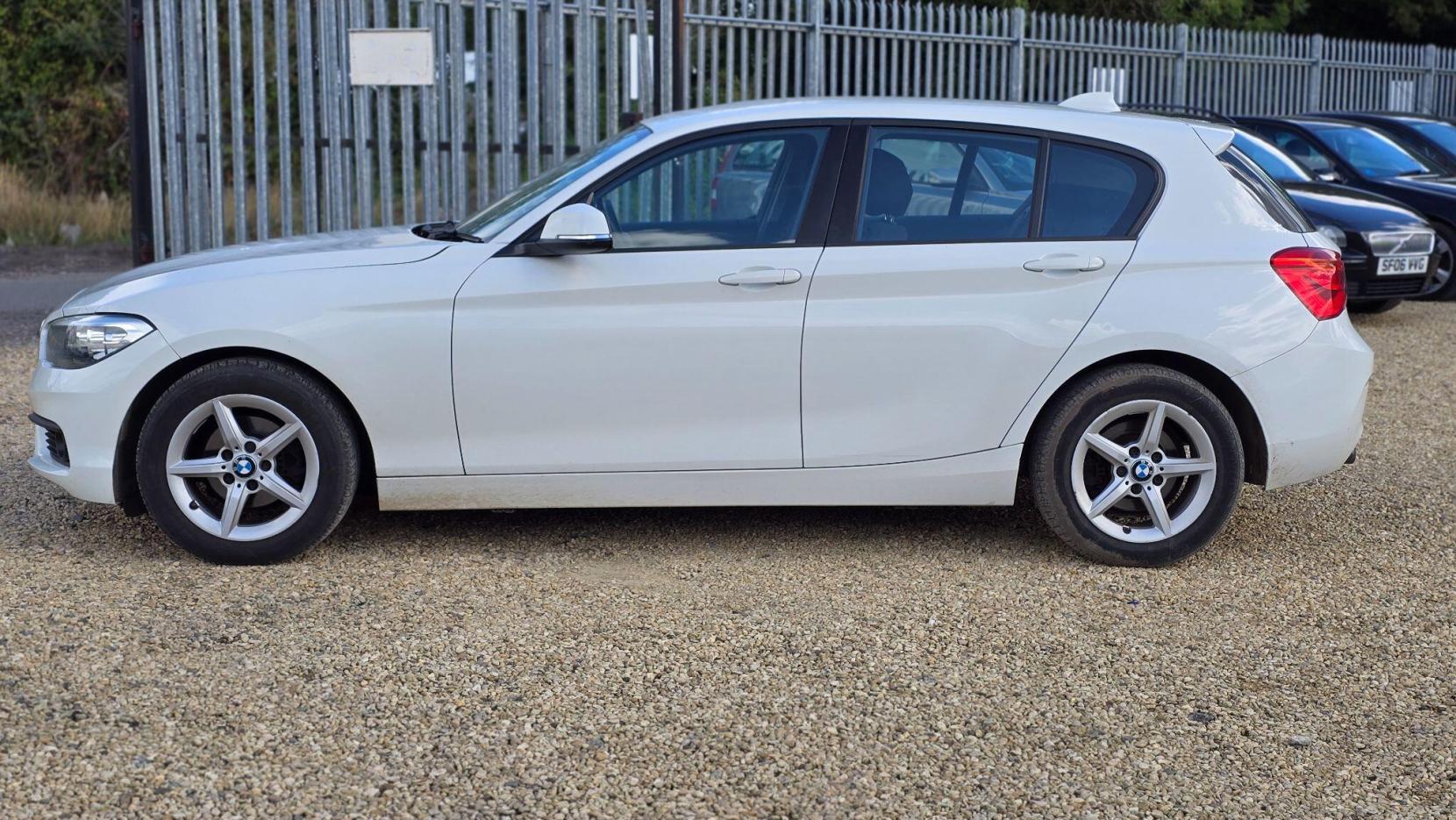 BMW 1 Series 1.5 118i SE Euro 6 (s/s) 5dr