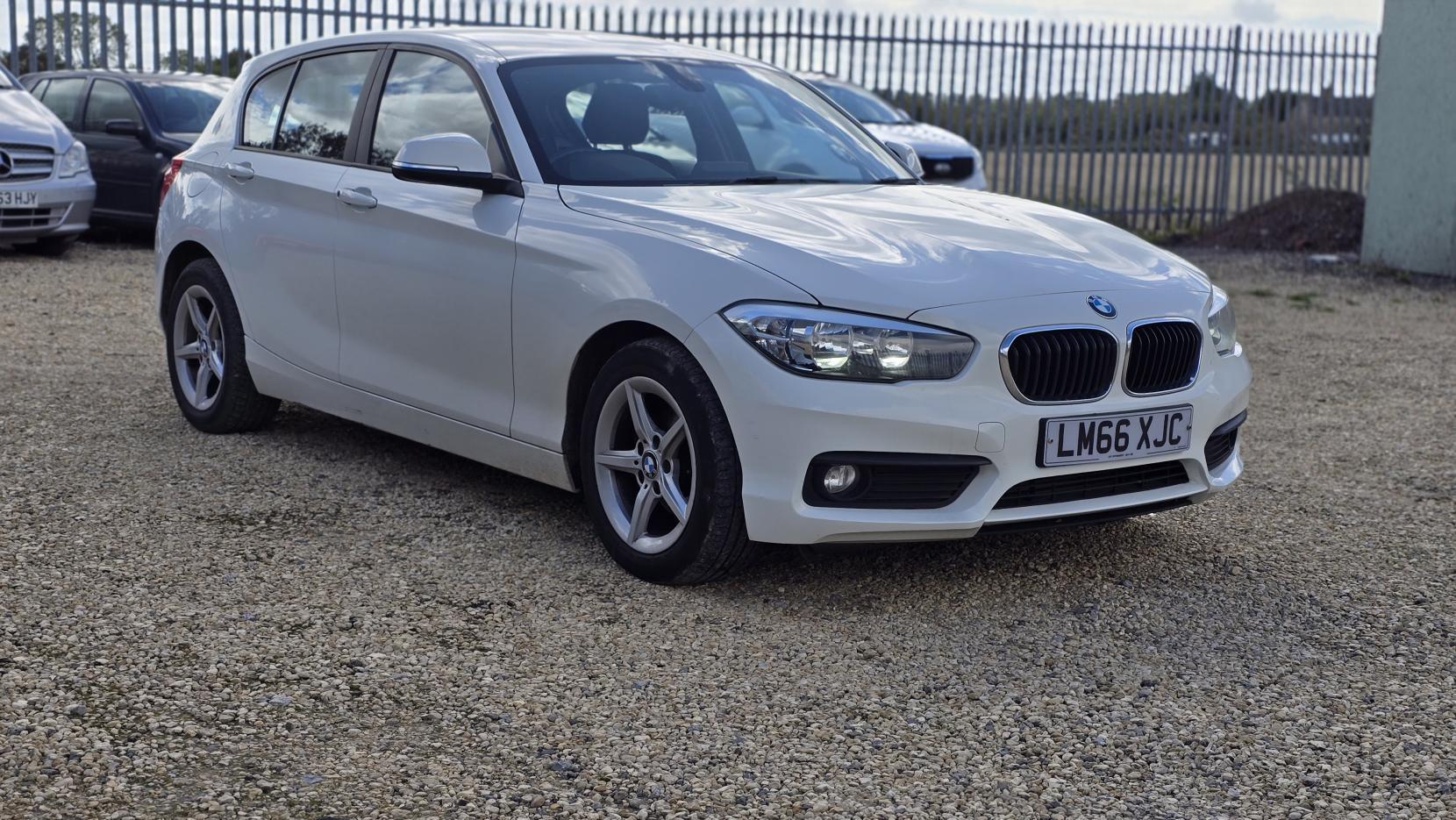 BMW 1 Series 1.5 118i SE Euro 6 (s/s) 5dr