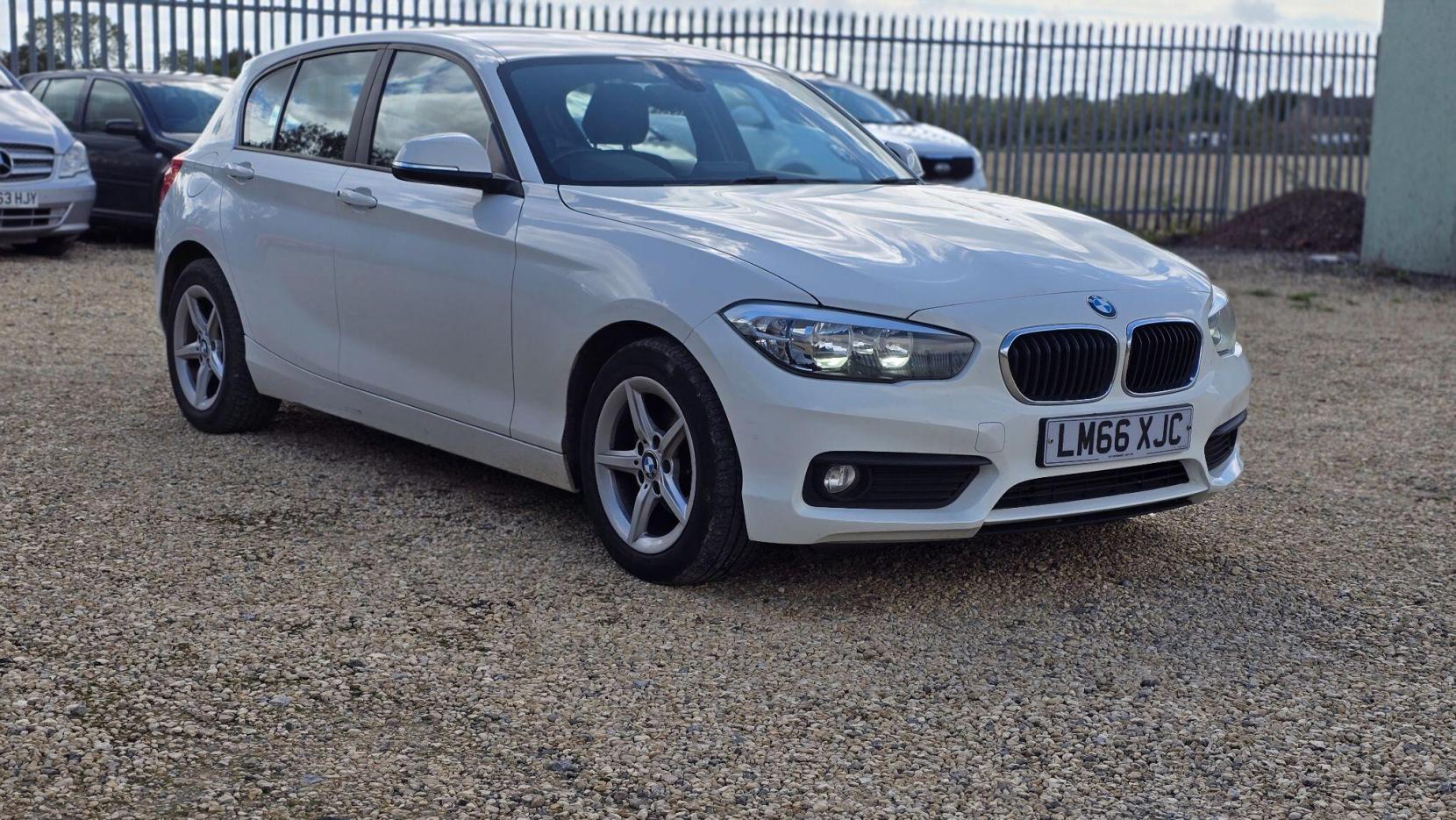 BMW 1 Series 1.5 118i SE Euro 6 (s/s) 5dr