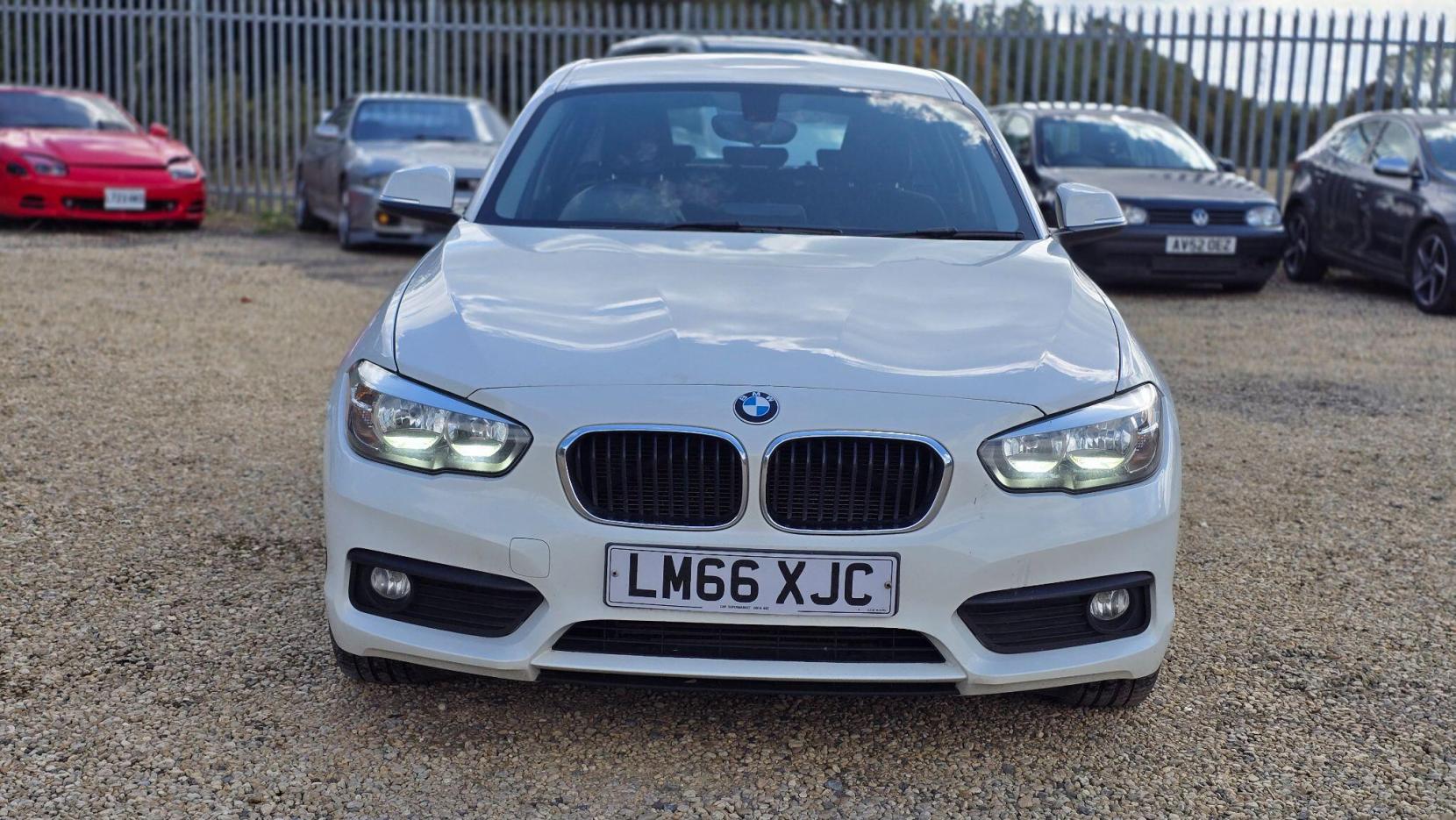 BMW 1 Series 1.5 118i SE Euro 6 (s/s) 5dr