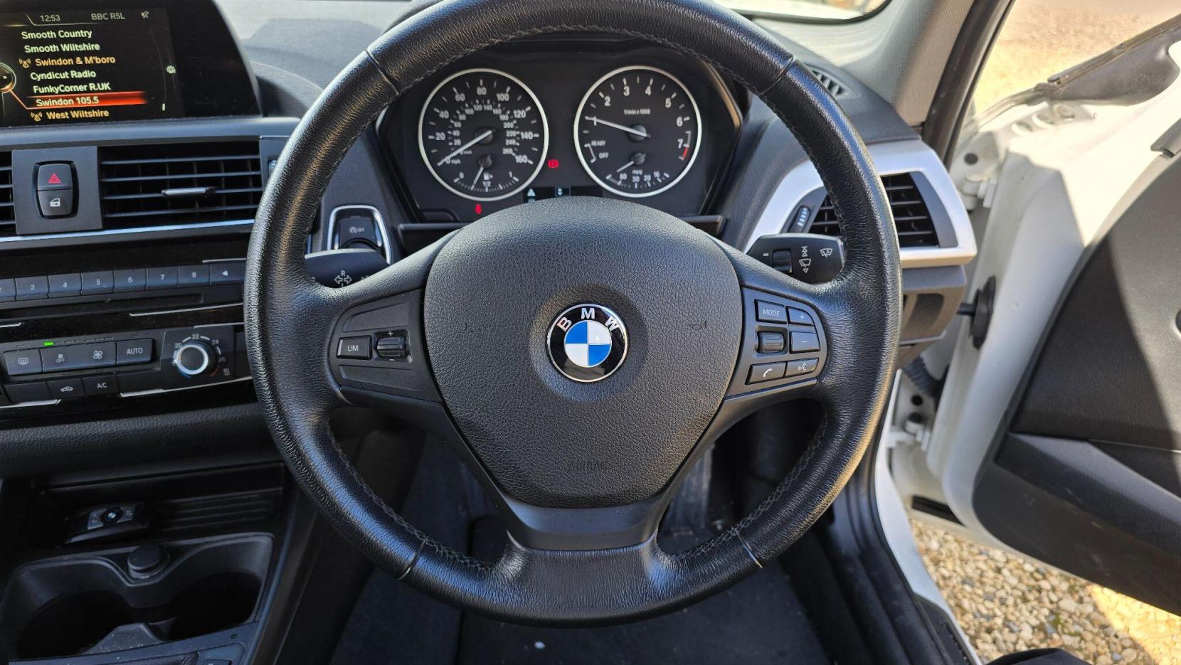 BMW 1 Series 1.5 118i SE Euro 6 (s/s) 5dr