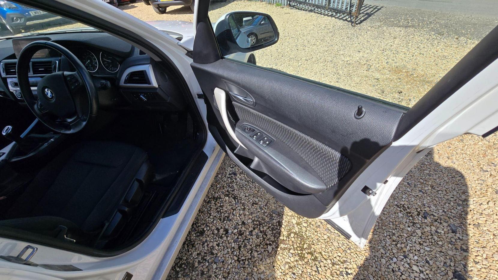 BMW 1 Series 1.5 118i SE Euro 6 (s/s) 5dr