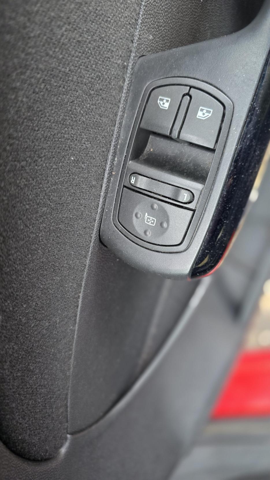 Vauxhall Corsa 1.0 ecoFLEX 12V Excite Hatchback 3dr Petrol Manual Euro 5 (65 ps)