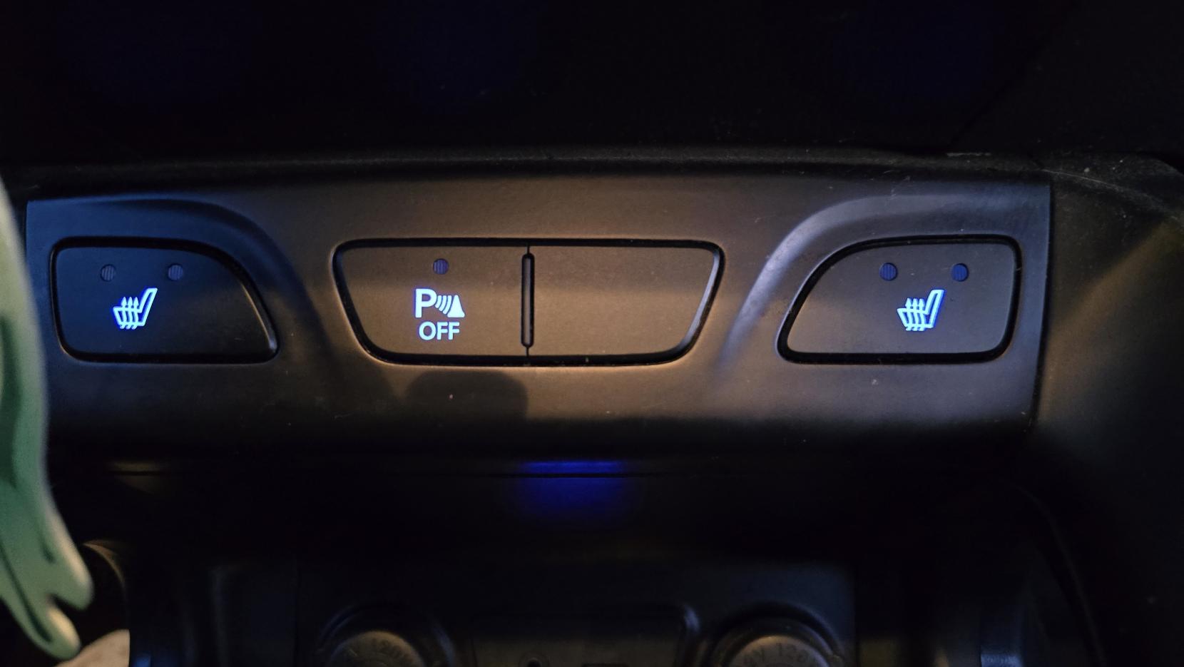 Hyundai ix35 1.7 CRDi Style SUV 5dr Diesel Manual Euro 5 (s/s) (115 ps)