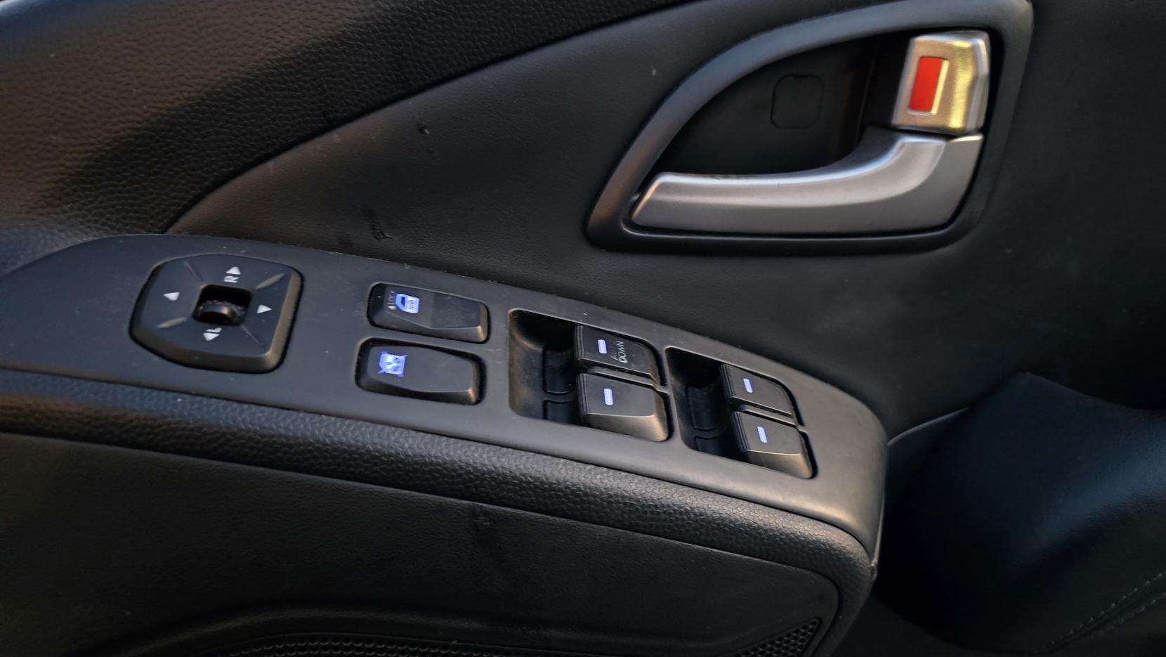 Hyundai ix35 1.7 CRDi Style SUV 5dr Diesel Manual Euro 5 (s/s) (115 ps)