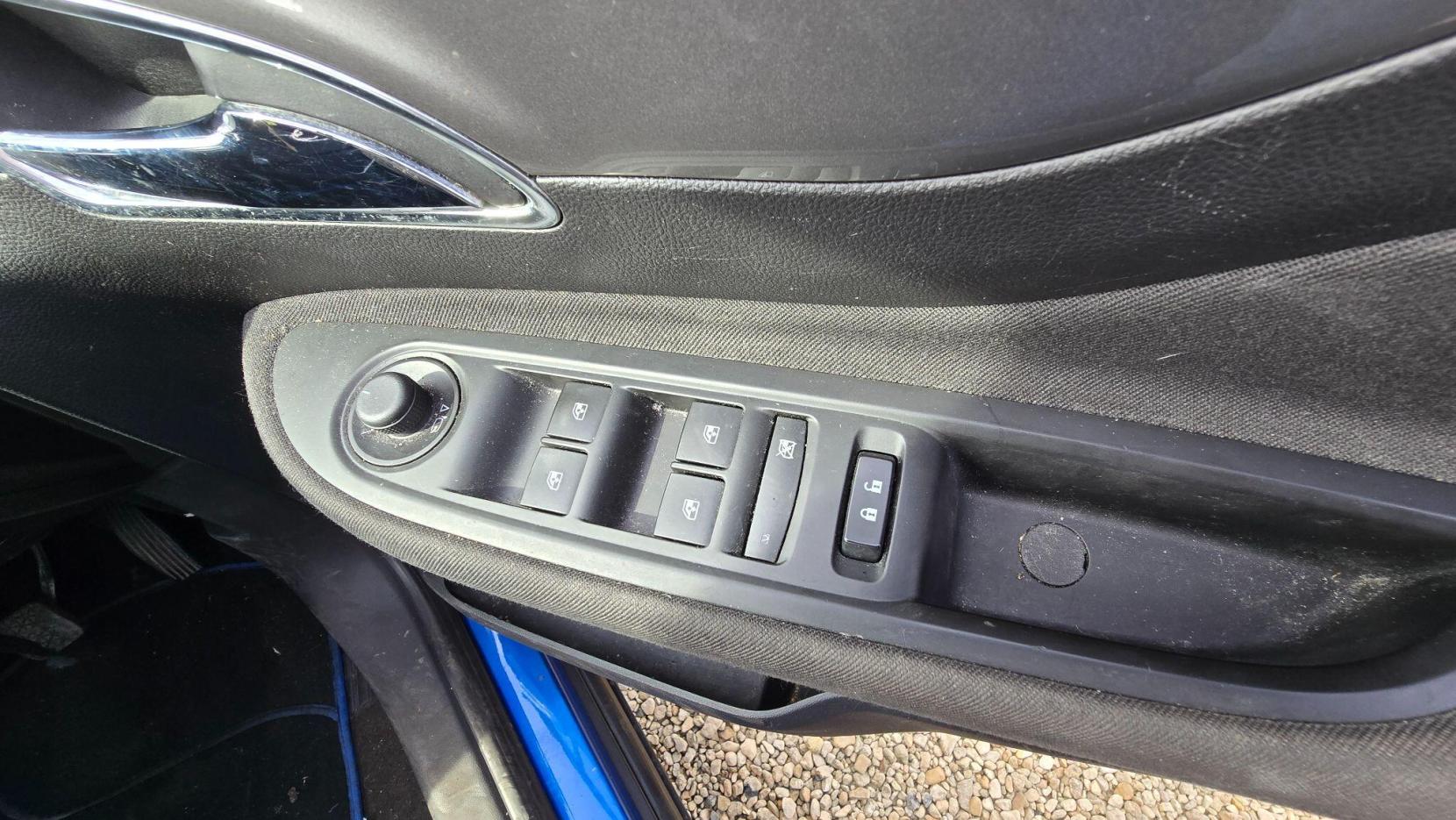 Vauxhall Mokka 1.6 CDTi Tech Line 2WD Euro 6 (s/s) 5dr