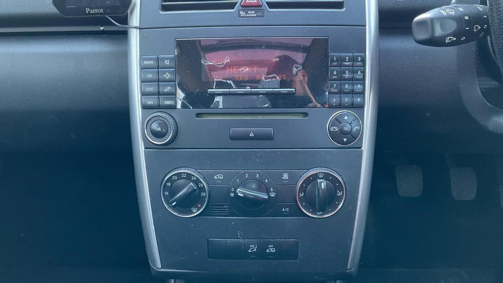 Mercedes-Benz A Class 1.5 A150 Special Edition Hatchback 5dr Petrol Manual (148 g/km, 95 bhp)