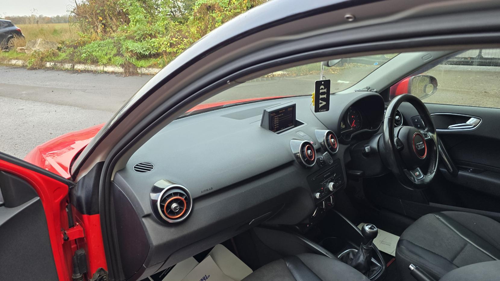 Audi A1 1.2 TFSI Contrast Edition Euro 5 (s/s) 3dr