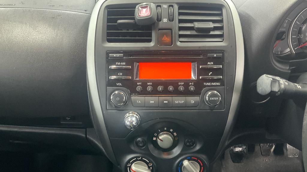 Nissan Micra 1.2 Vibe Hatchback 5dr Petrol Manual Euro 6 (80 ps)