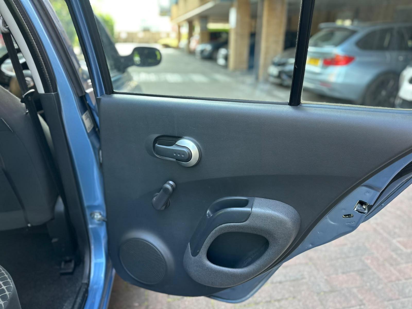 2007 Nissan Micra thumbnail 15