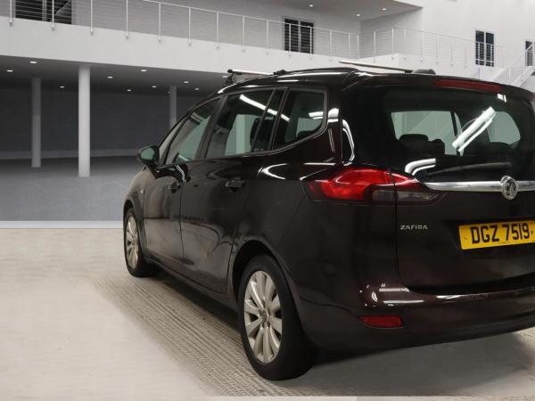 Vauxhall Zafira Tourer 1.4i Turbo Design MPV 5dr Petrol Manual Euro 6 (140 ps)