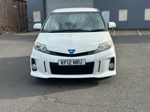 Toyota Estima 2.4 Toyota Estima Aeras 2.4 Hybrid AWD Hatchback (2012)
