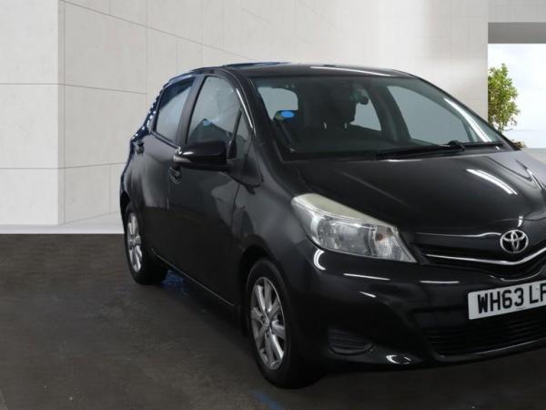 Toyota Yaris 1.33 Dual VVT-i TR Hatchback 5dr Petrol Manual Euro 5 (101 ps)