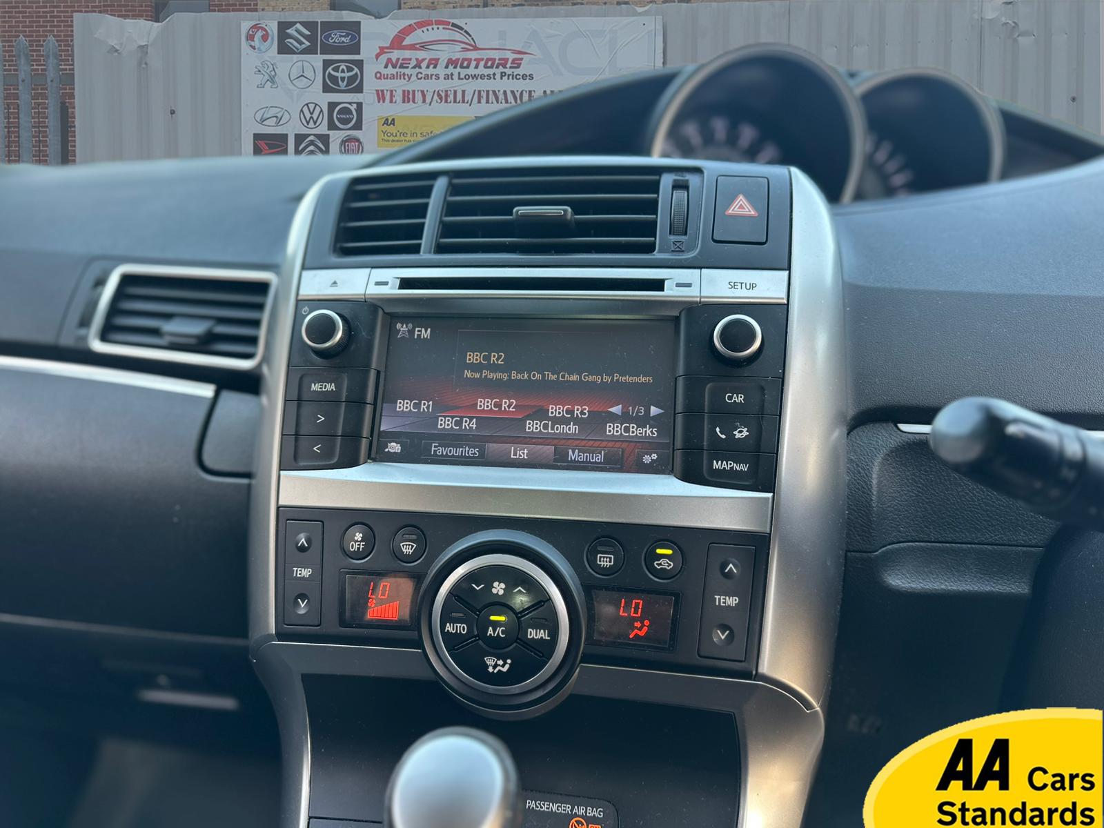 Toyota Verso 1.8 V-Matic Icon MPV 5dr Petrol Multidrive S Euro 5 Euro 5 (147 ps)