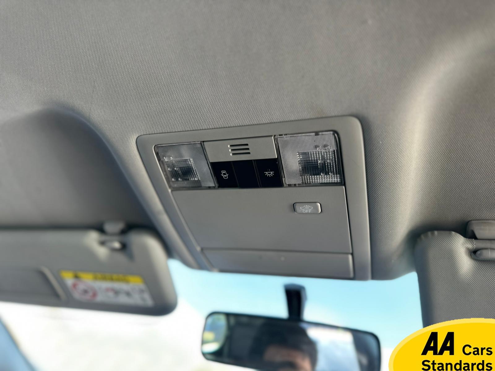 Toyota Verso 1.8 V-Matic Icon MPV 5dr Petrol Multidrive S Euro 5 Euro 5 (147 ps)