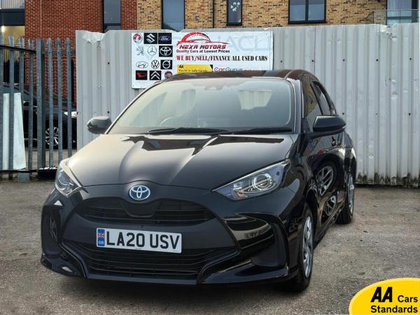 Toyota Yaris 1.5 VVT-h Design Hatchback 5dr Petrol Hybrid E-CVT Euro 6 (s/s) (116 ps)